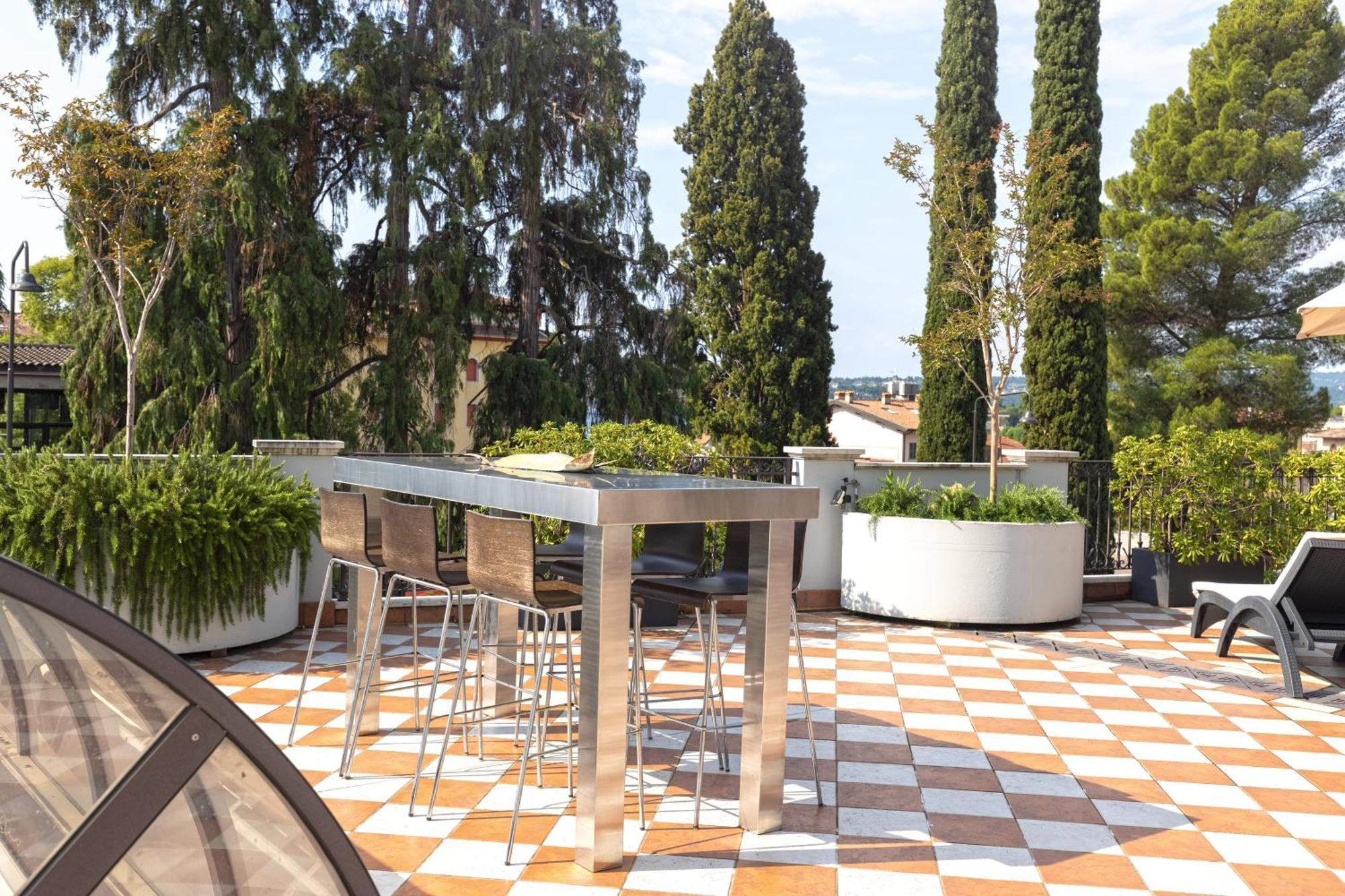 Gardone Palace Hotel غاردوني ريفييرا المظهر الخارجي الصورة