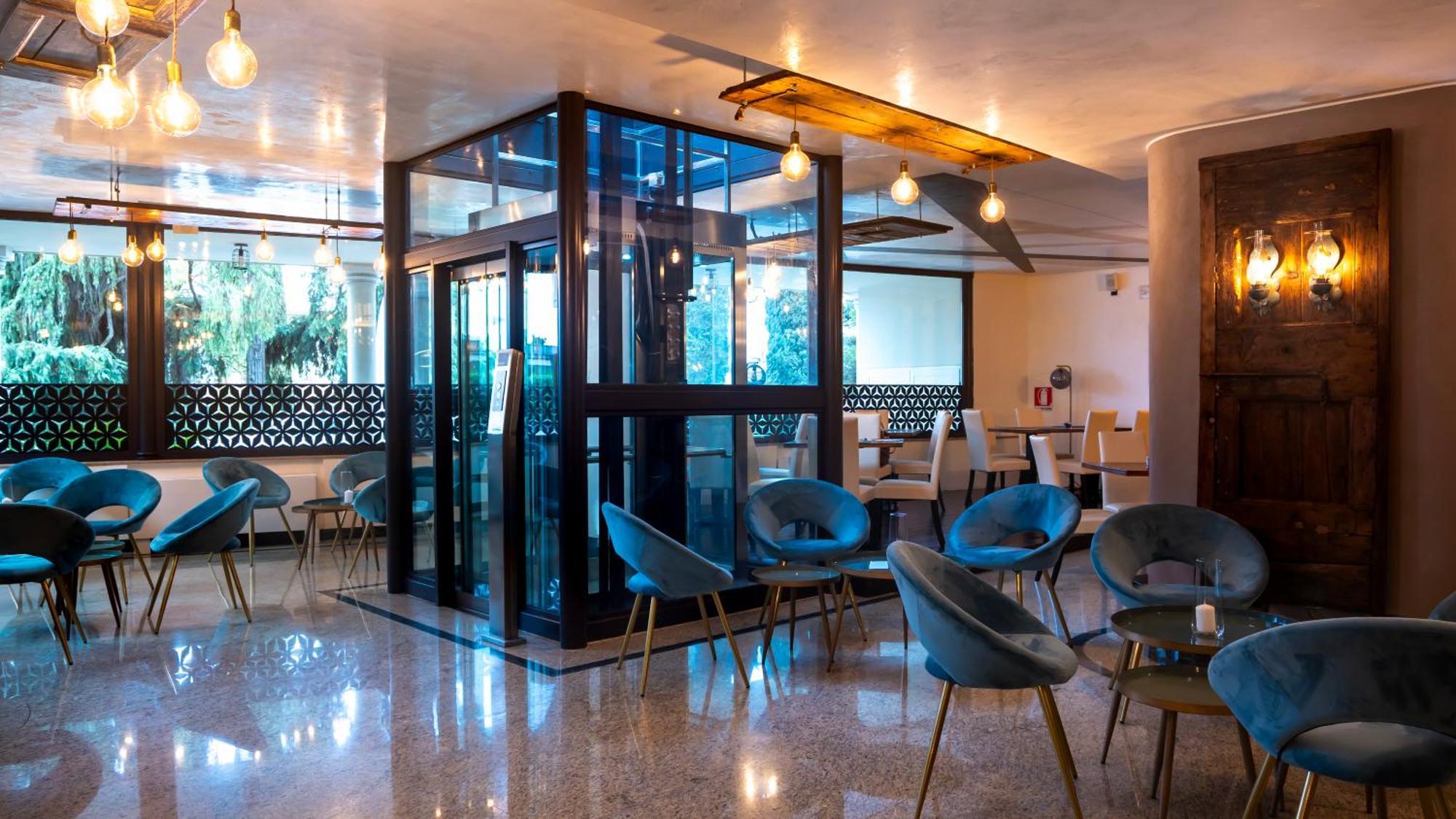 Gardone Palace Hotel غاردوني ريفييرا المظهر الخارجي الصورة